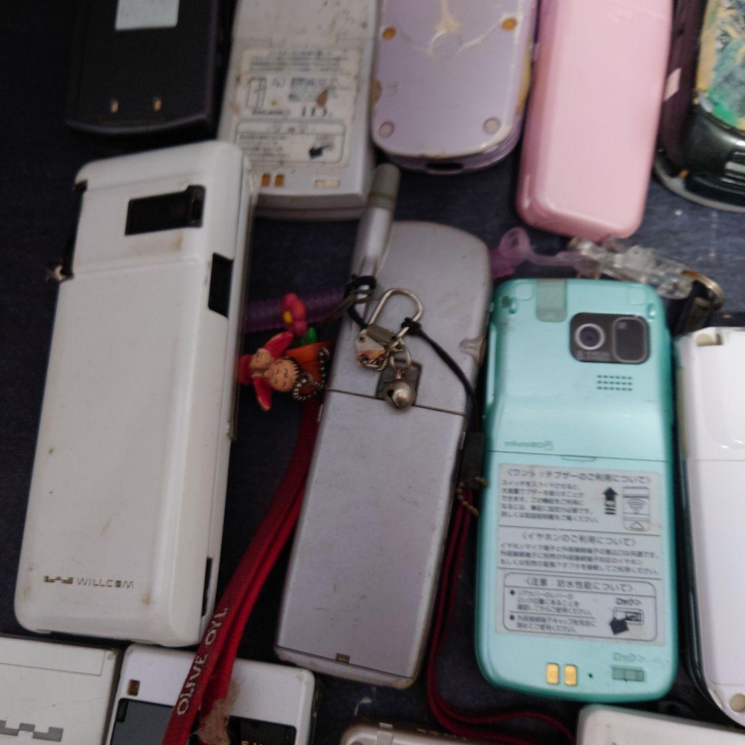 ①ジャンク ガラケー 現状渡し 部品取り 22個 まとめ