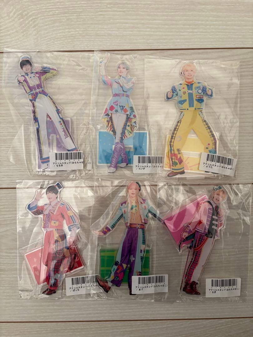 パンダドラゴン　アクリルスタンド　おもちゃばこ衣装　6種セット