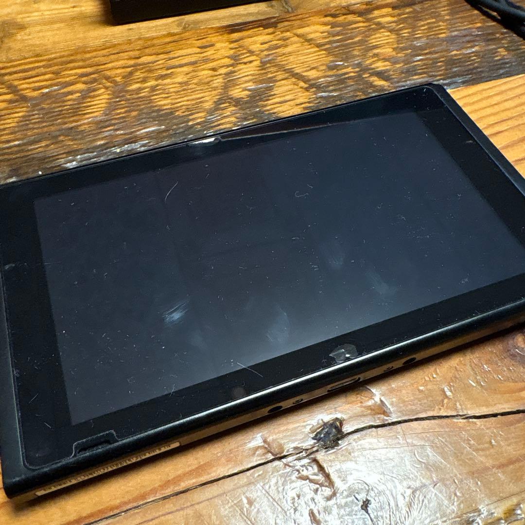 Nintendo Switch 本体 + Joy-Con 4個