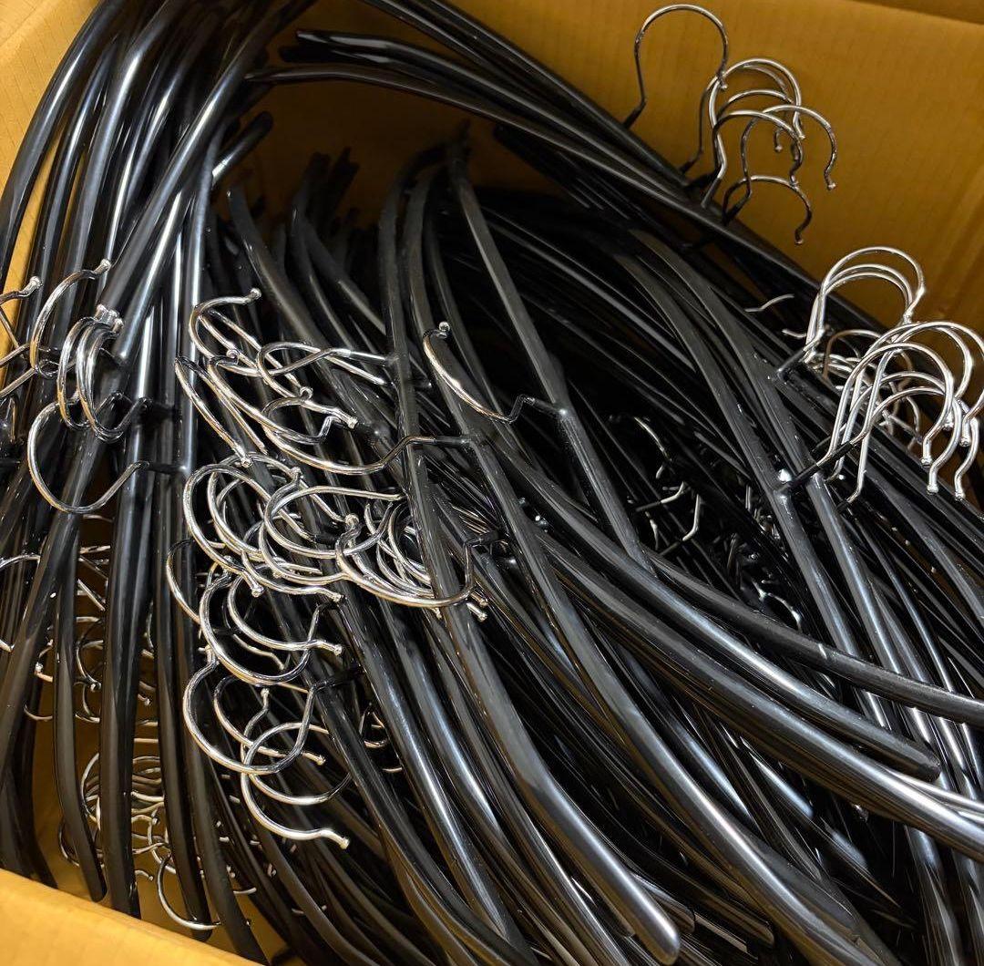 黒のハンガー 350本セット まとめ売り