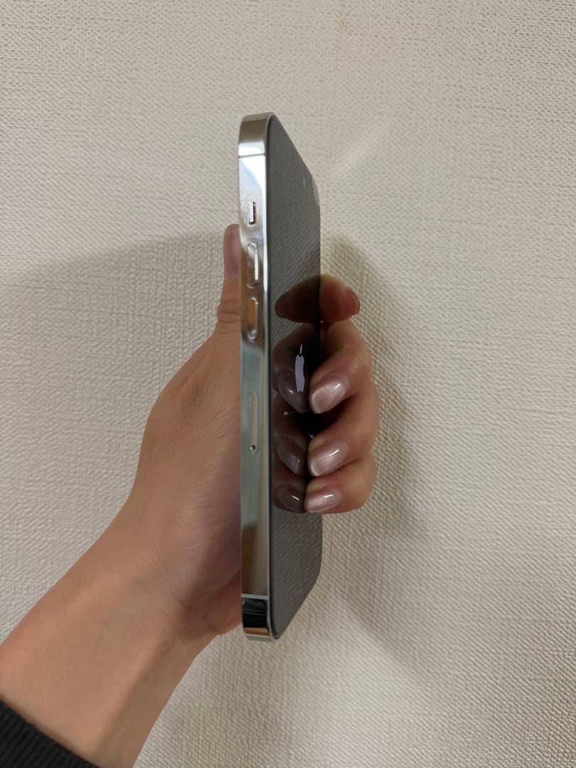 【たつや】iPhone 14 Pro シルバー 128GB