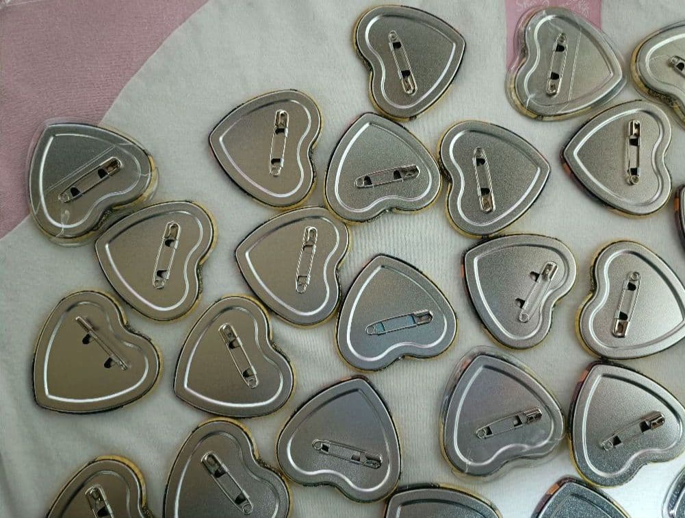 すとぷり　るぅと　ハートの缶バッチ　ハロウィン　2022　等身