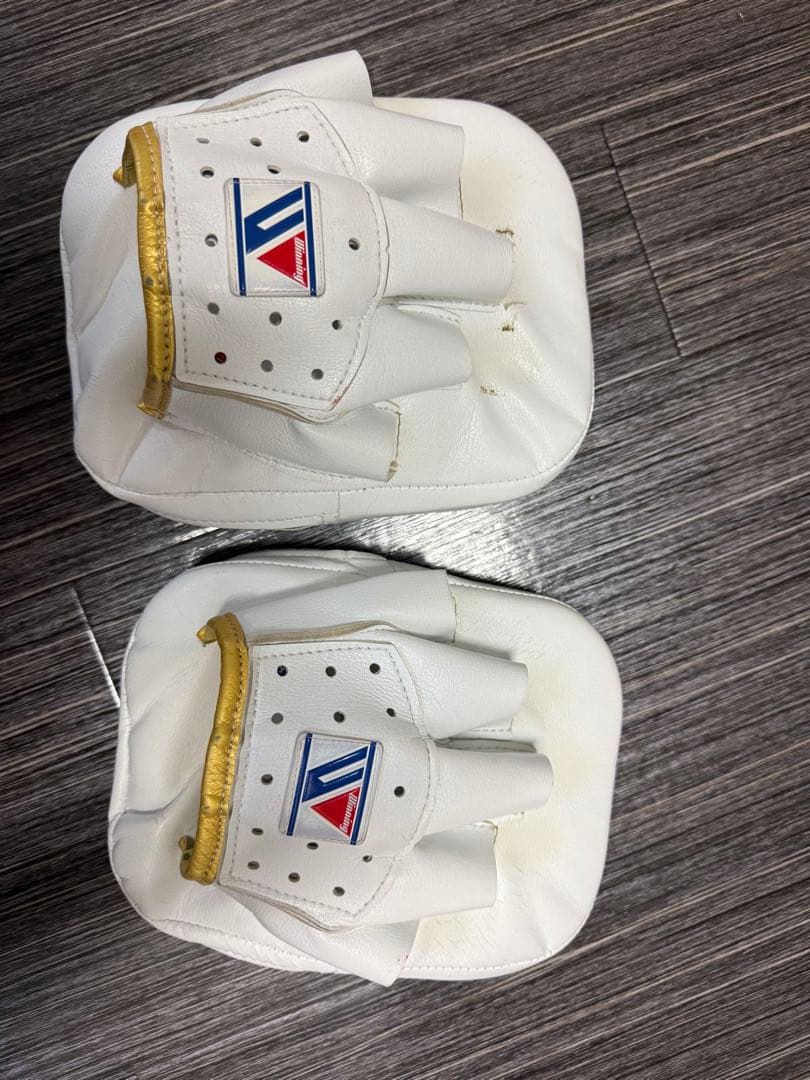 Winning パンチングミット ホワイト