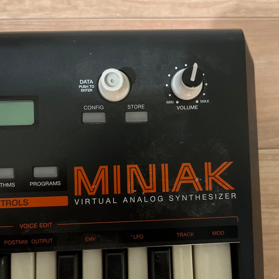 鍵盤楽器 AKAI miniak