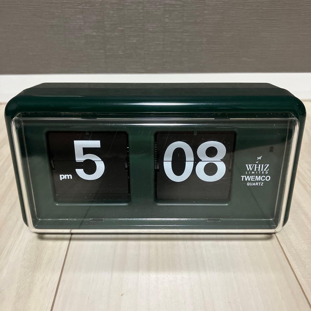 TWEMCO（トゥエンコ）/ 「whiz」デジタルパタパタ置時計 ダークグリーン