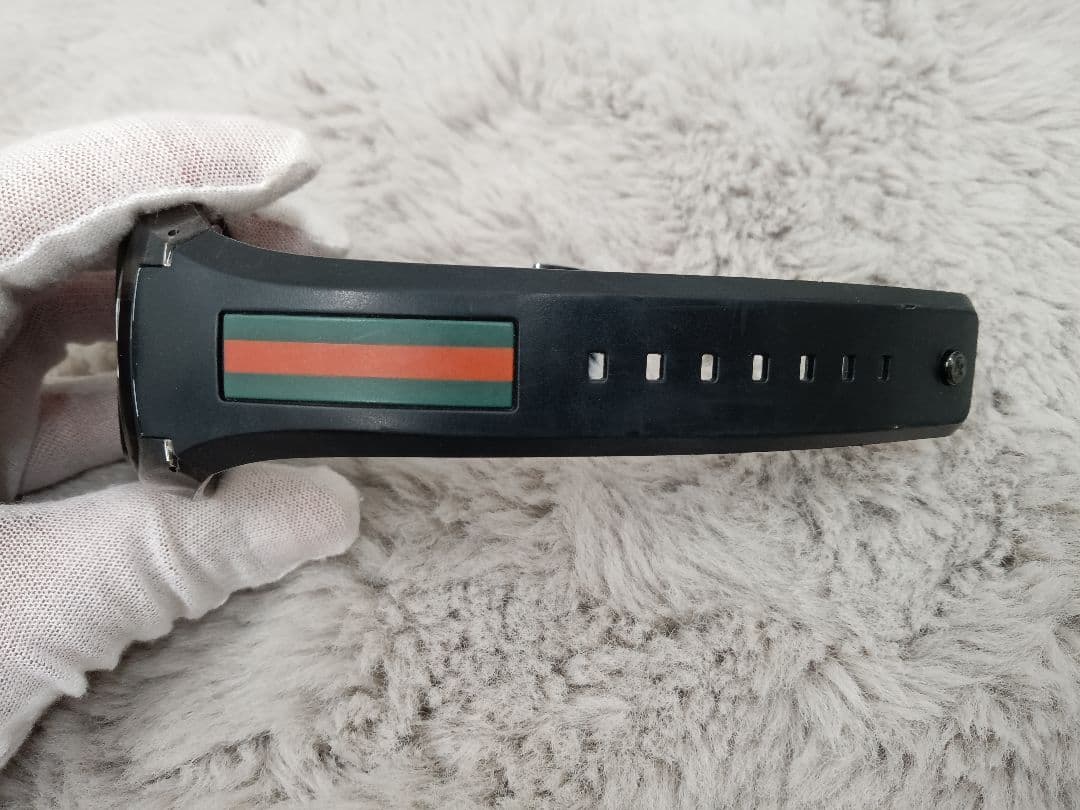 [美品]GUCCI SYNC（シンク）ユニセックス 腕時計 YA137107A