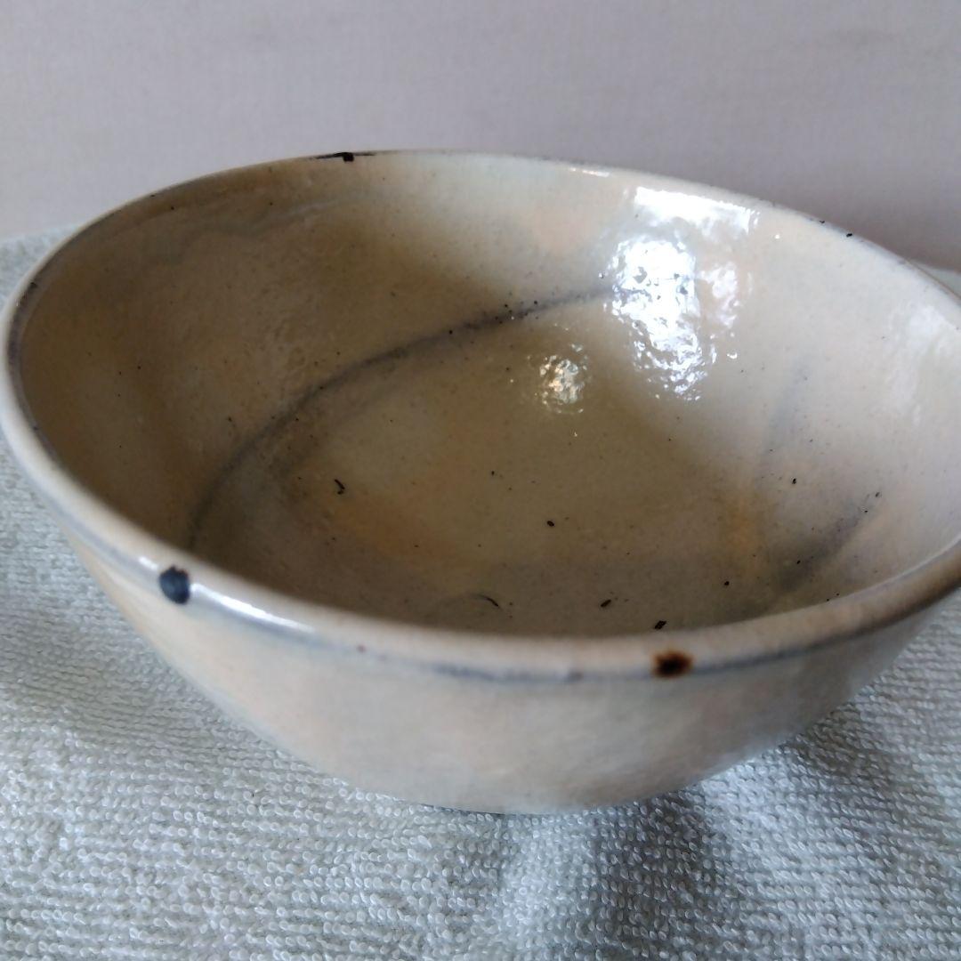 【韓国】粉引茶碗　【火間】