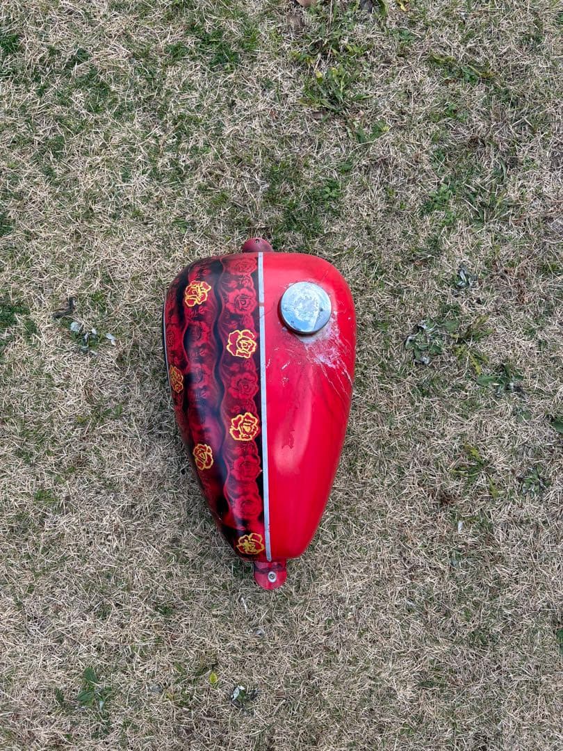 ピーナッツ タンクバイク 赤 花柄 値下げ⭕️
