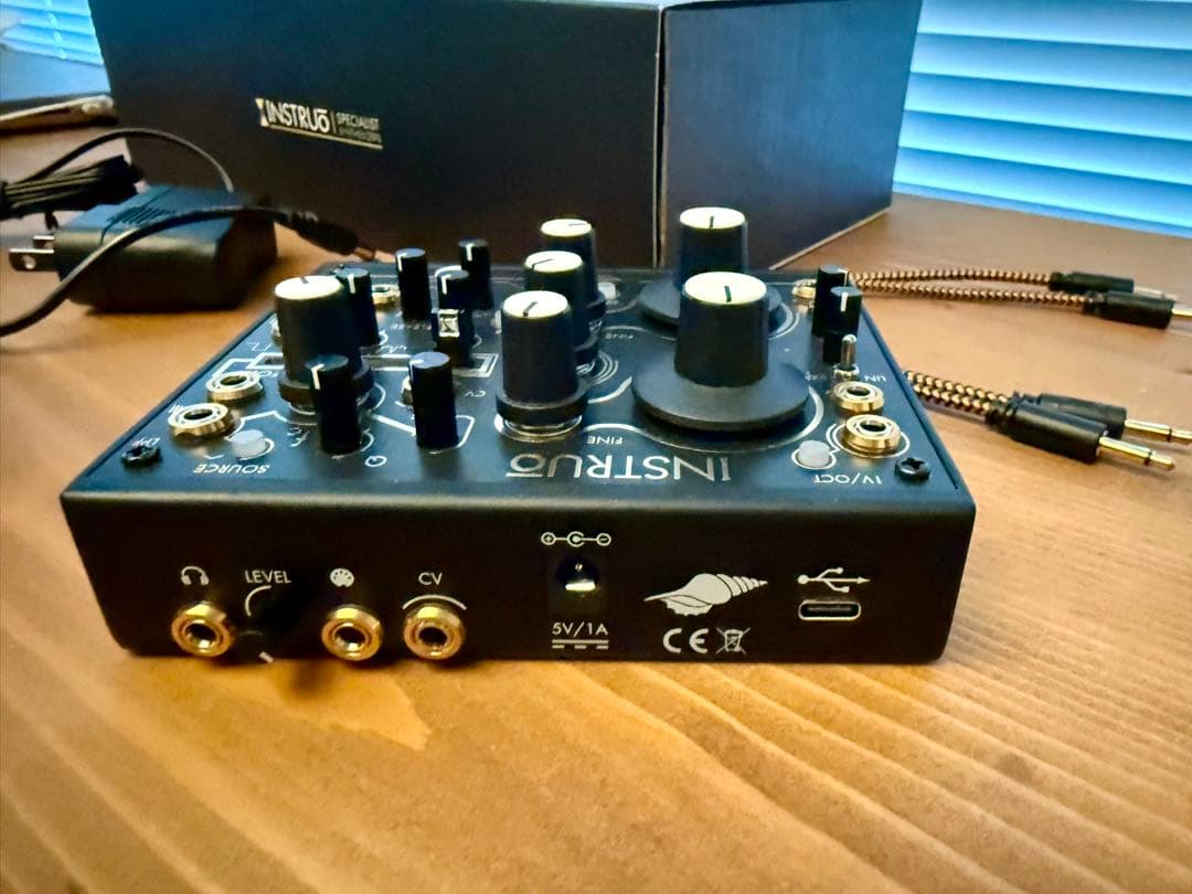 INSTRUTO Seashell モジュラーシンセサイザー