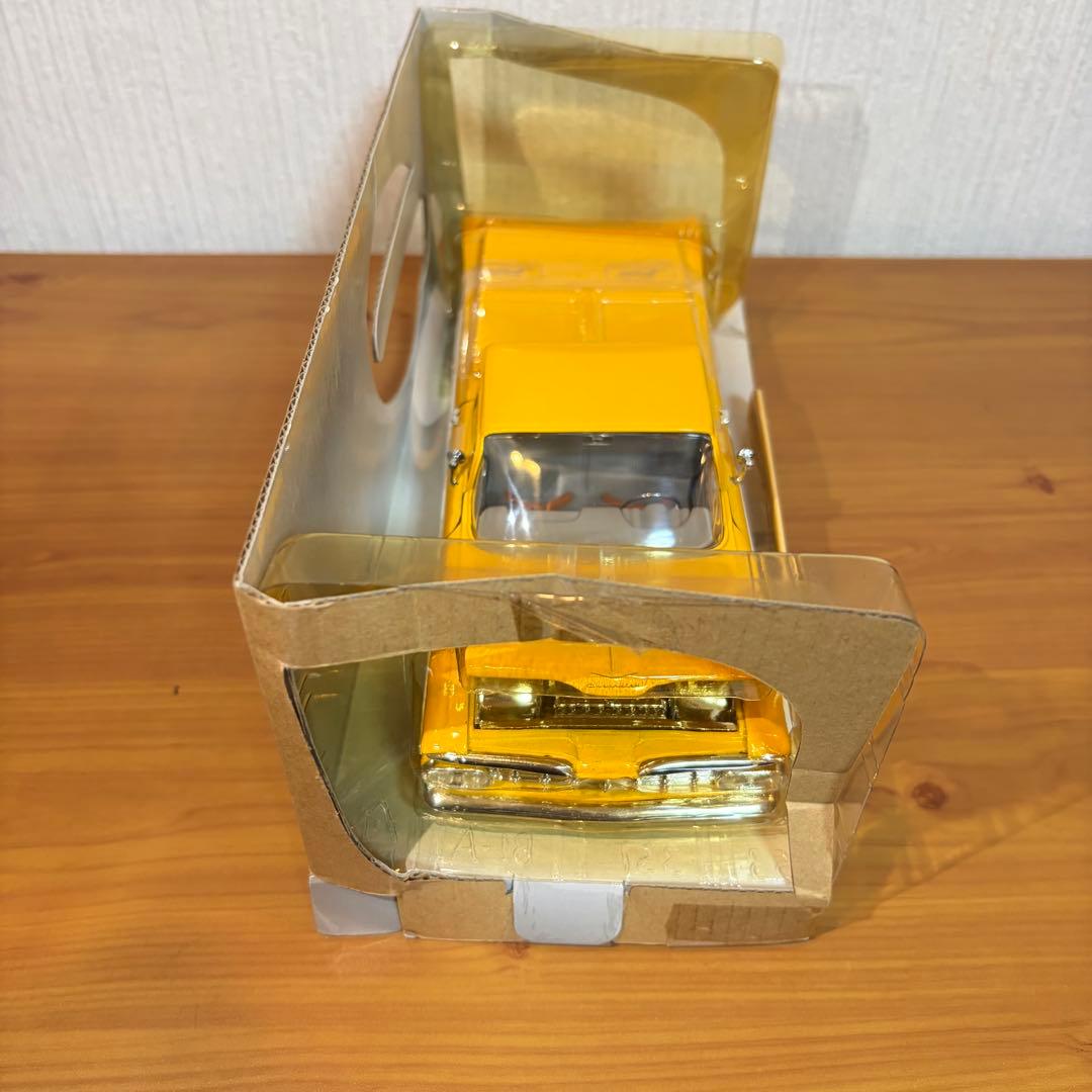 Jada Toys DUB CITY OLDSKOOL 1/24 車 ミニカー