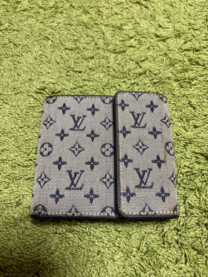 ルイヴィトンモノグラム・ウォレット 使用回数少ない　多少の汚れあり