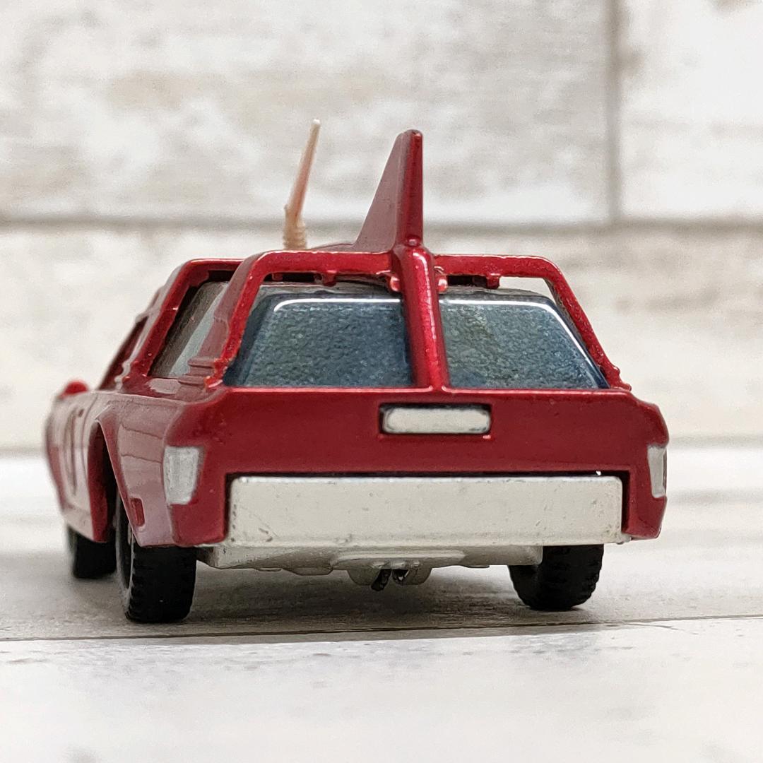 dinky toys SPECTRUM PATROL CAR ミニカー