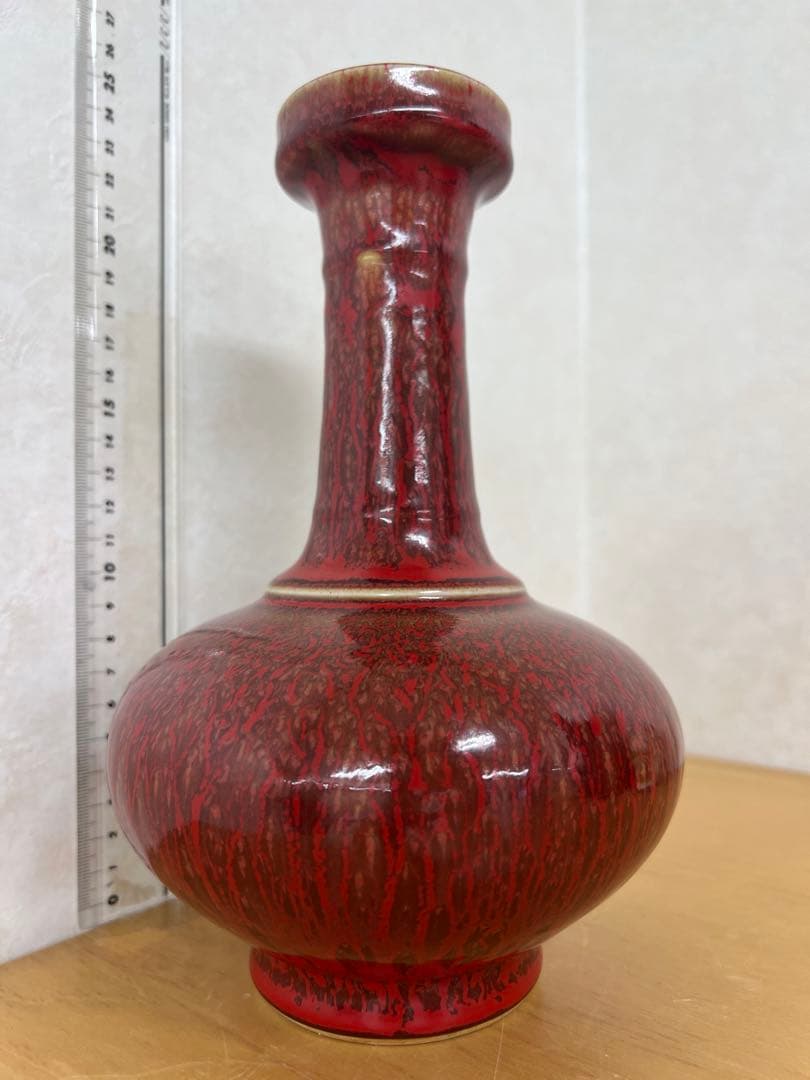 中国清朝　康熙年製紅釉長頸瓶骨董　唐物　アンティーク　古美術品　骨董　江戸　青磁