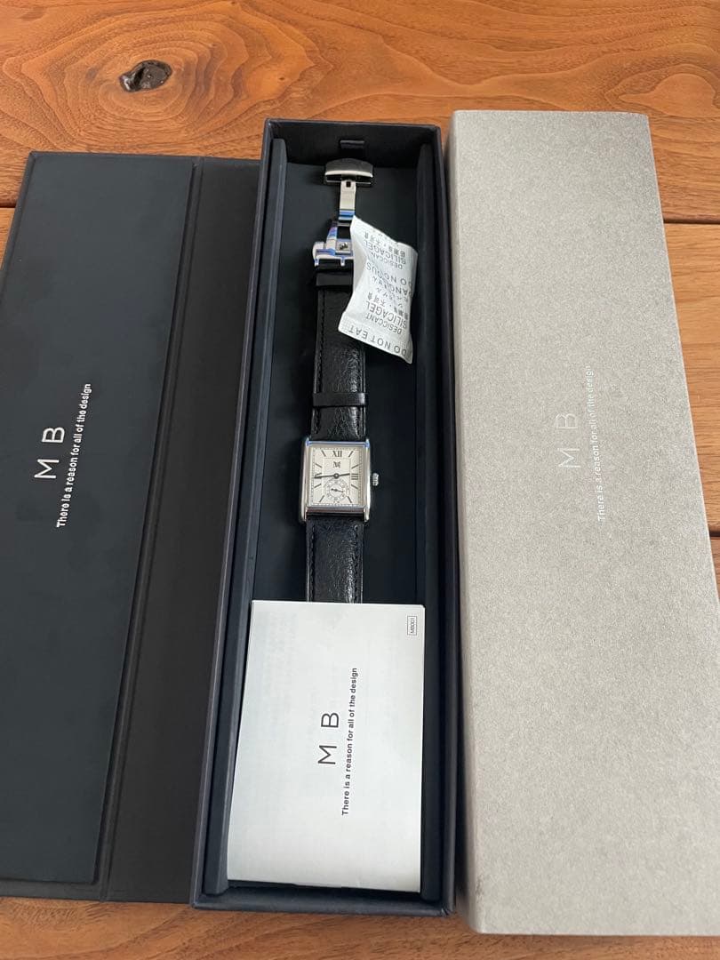 MBハイエンドドレスウォッチ　シルバーケース×ブラックベルト