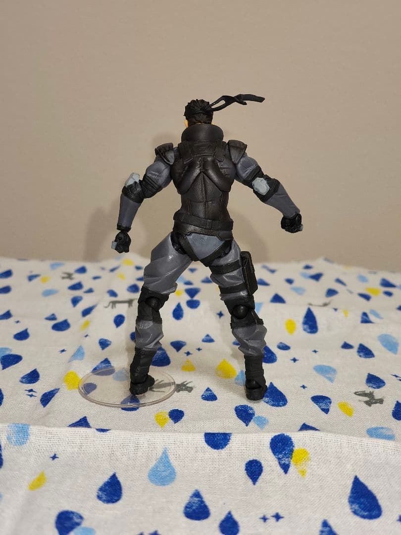 リボルテックミニ　メタルギアソリッド　スネーク