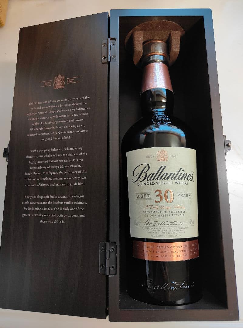 Ballantine's 30年 Blended Scotch Whisky