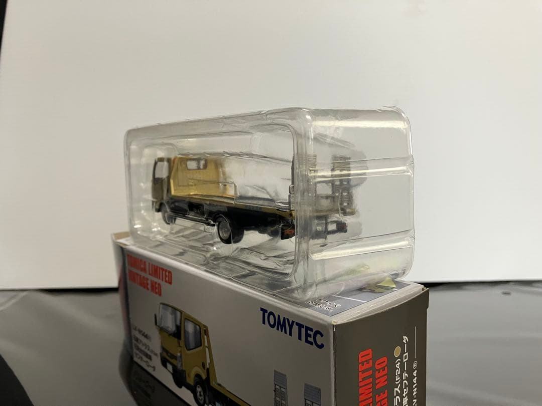 TOMYTEC トミカ LV-N144 金色トラック