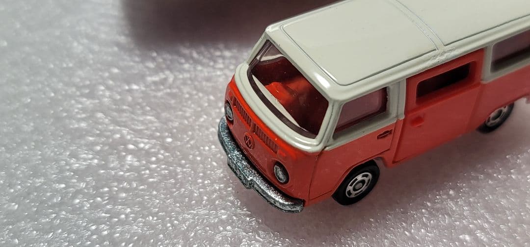 【送料無料】未使用！日本製 ワーゲン ワーゲンバス 「 トミカ 」 ミニカー