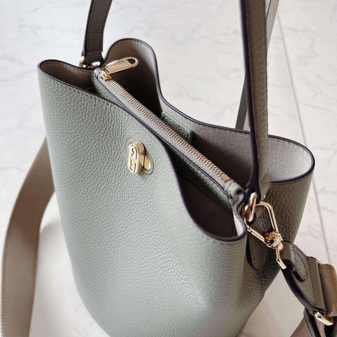 【未使用】FURLA ダナエ　バケットバッグ　2wayショルダーバッグ　レザー