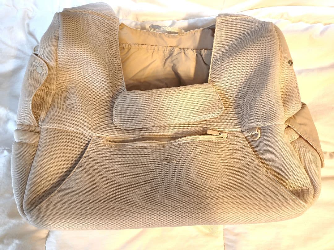 moncheri メッシュフロントリュック ベージュ Mサイズ