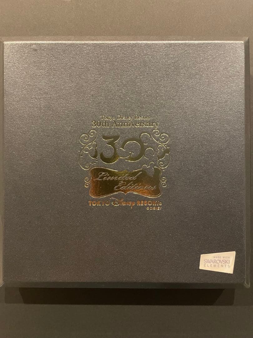 【ディズニー】30周年ハピネスイヤー スワロフスキーケース Disneyミッキー