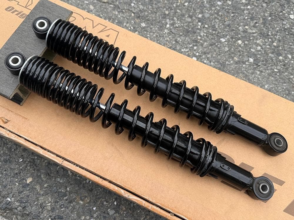 美品　MF10 フォルツァ 純正リアサスペンション