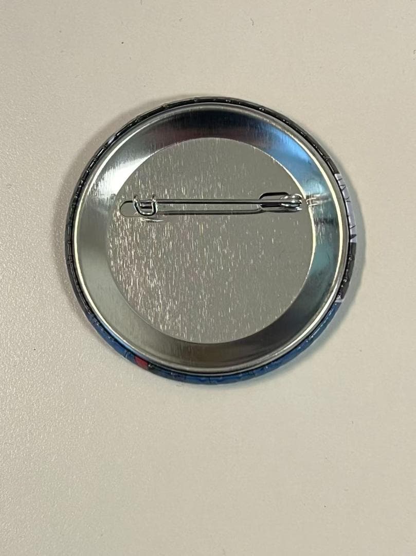 名探偵コナン 劇場版 20周年 世紀末の魔術師 怪盗キッド 缶バッジ