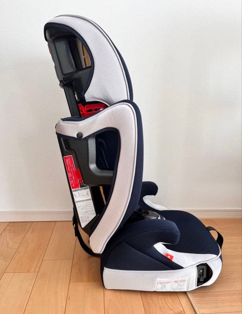 アップリカ　エアグルーヴ　チャイルド&ジュニアシート