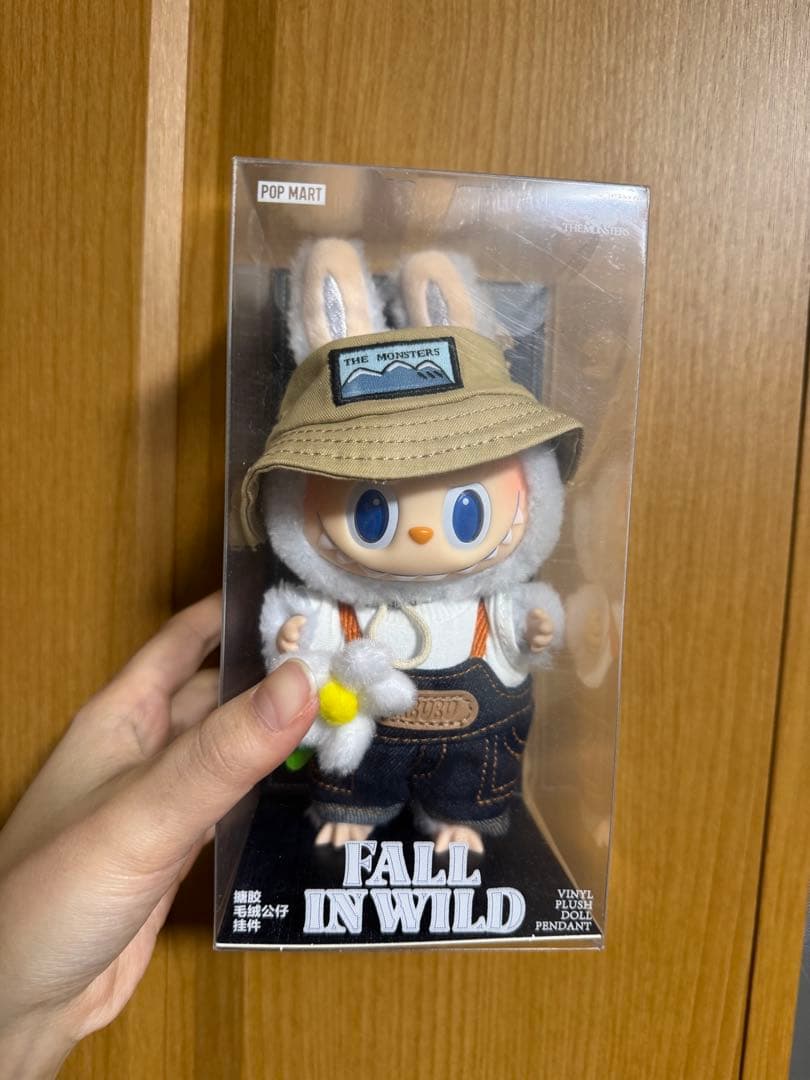POP MART FALL IN WILD ぬいぐるみ