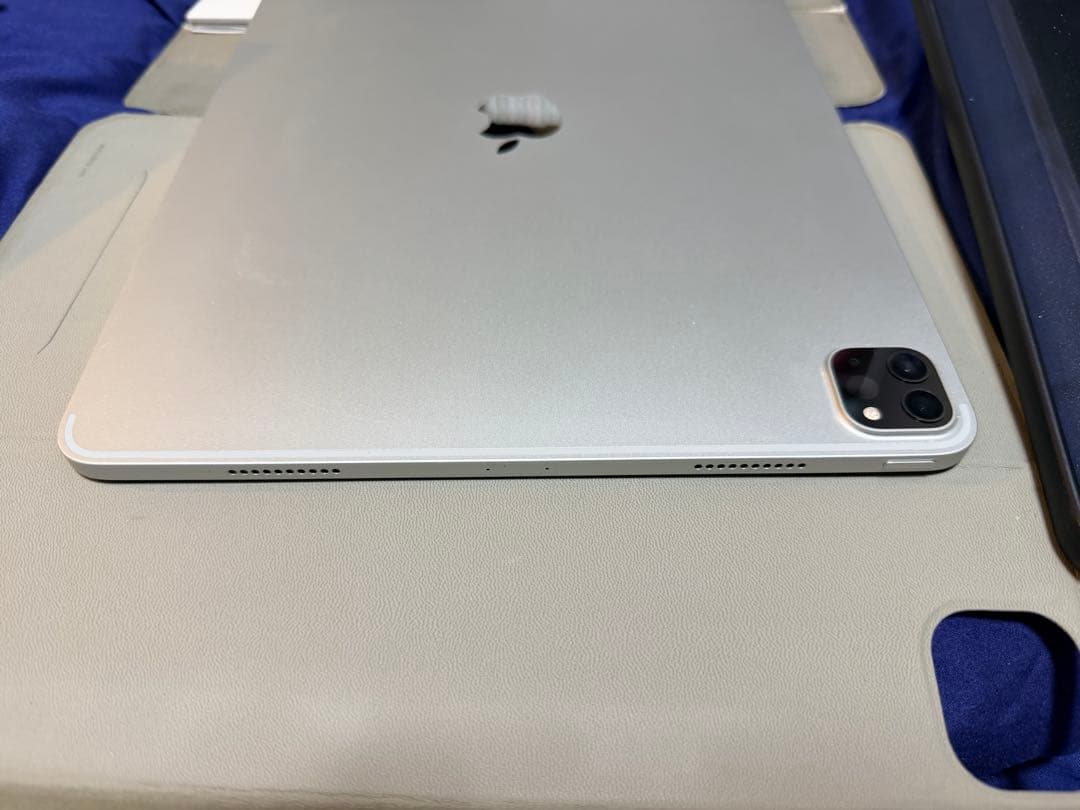 iPad Pro 12.9インチ　第6世代　M2 256GBシルバー