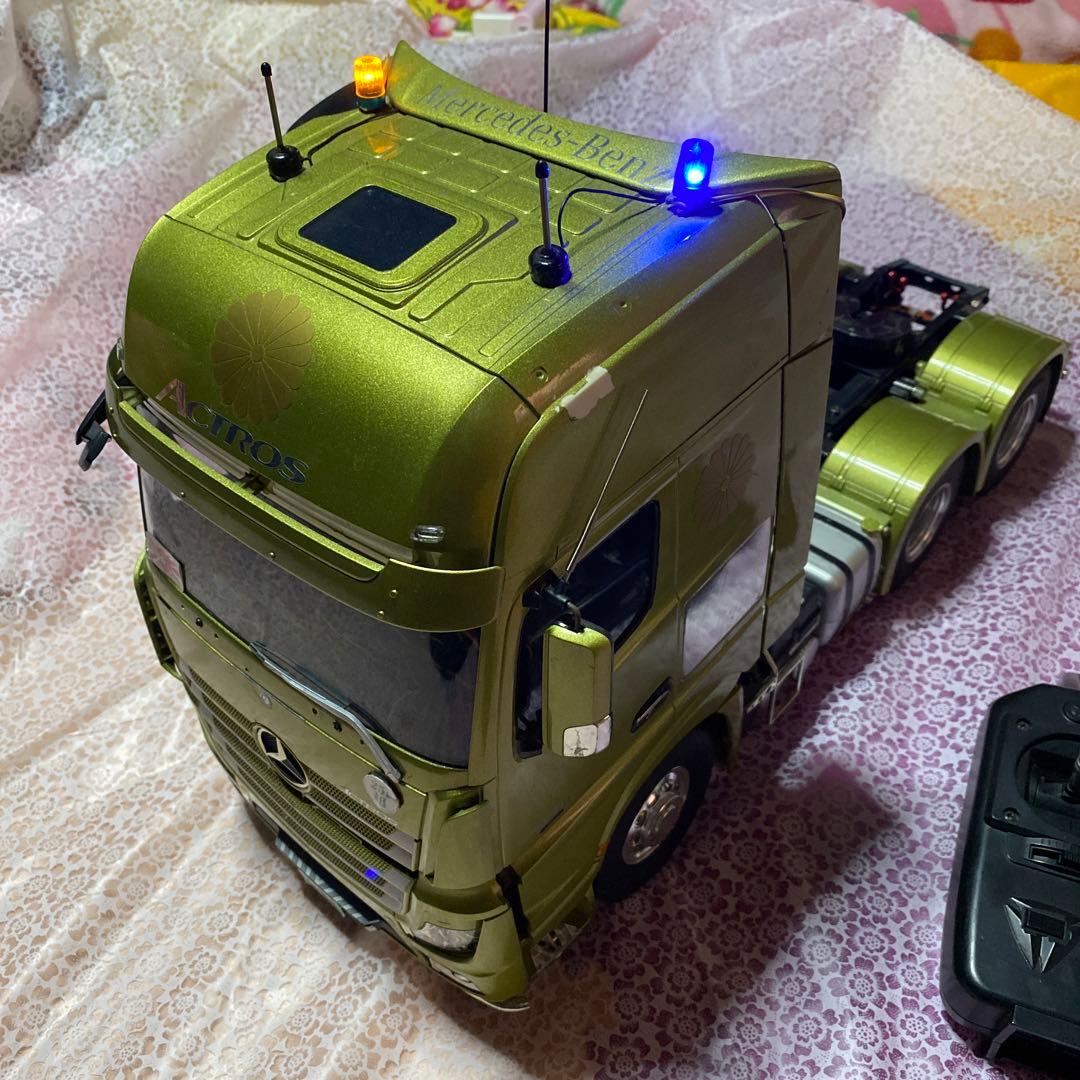 R/Cメルセデス・ベンツ　アクトロス1/14