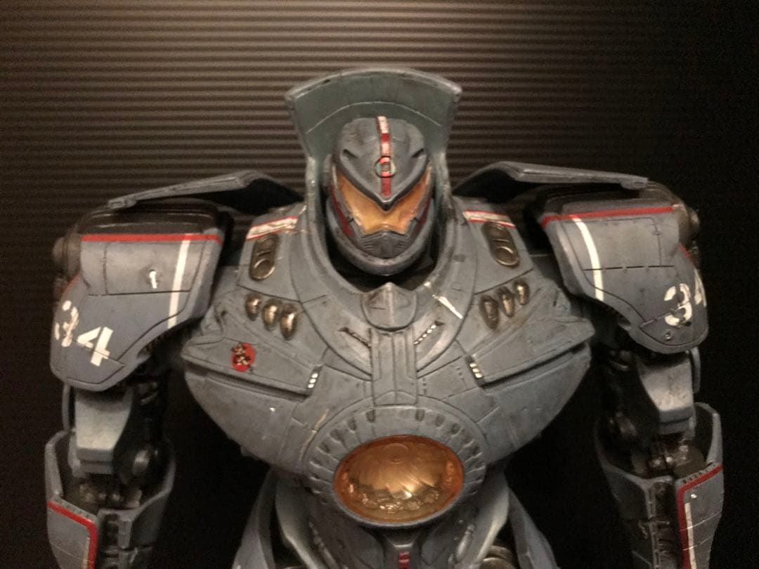 NECA『 パシフィックリム 』ジプシー・デンジャー 18インチDXフィギュア