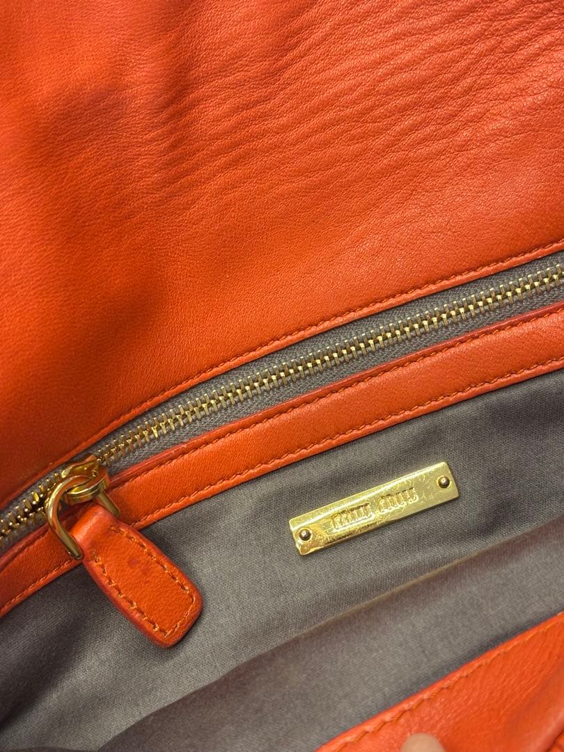 miumiu クラッチバック　早い者勝ち！