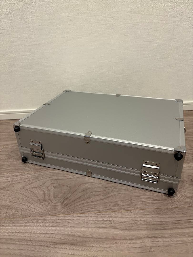 TOYGER CEO Storage アタッシュケース シルバー