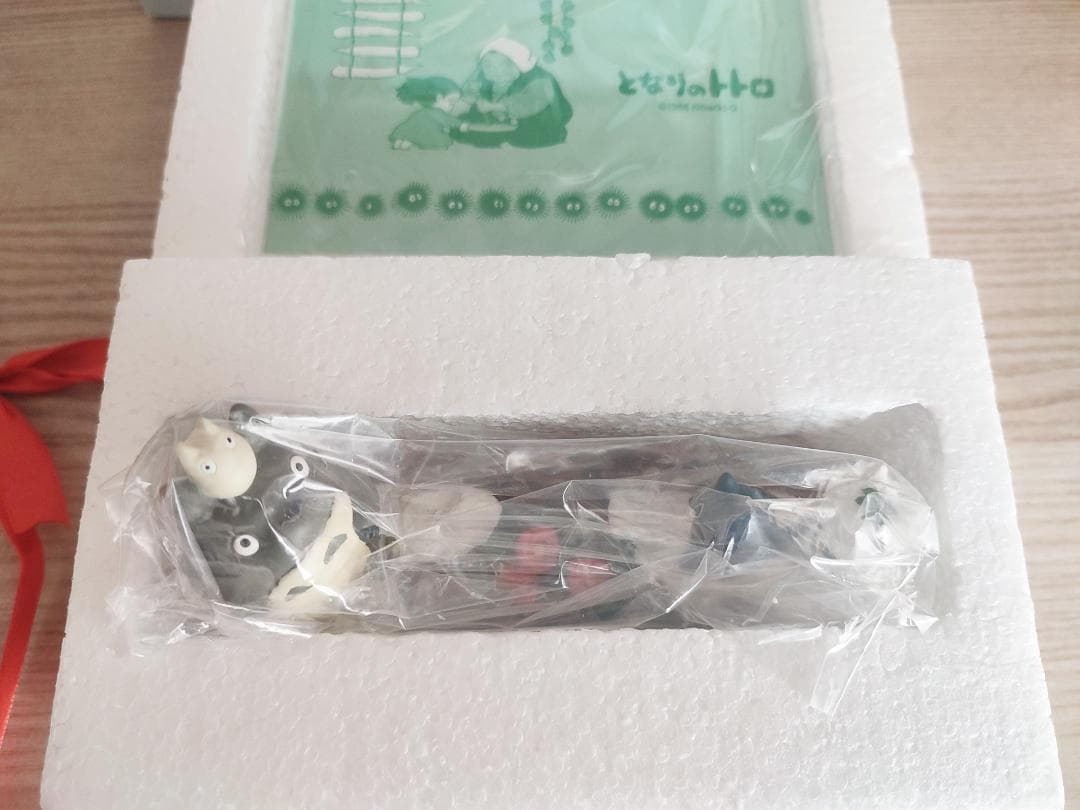 【新品未使用】となりのトトロ 四季フォトスタンド 冬 ジブリ