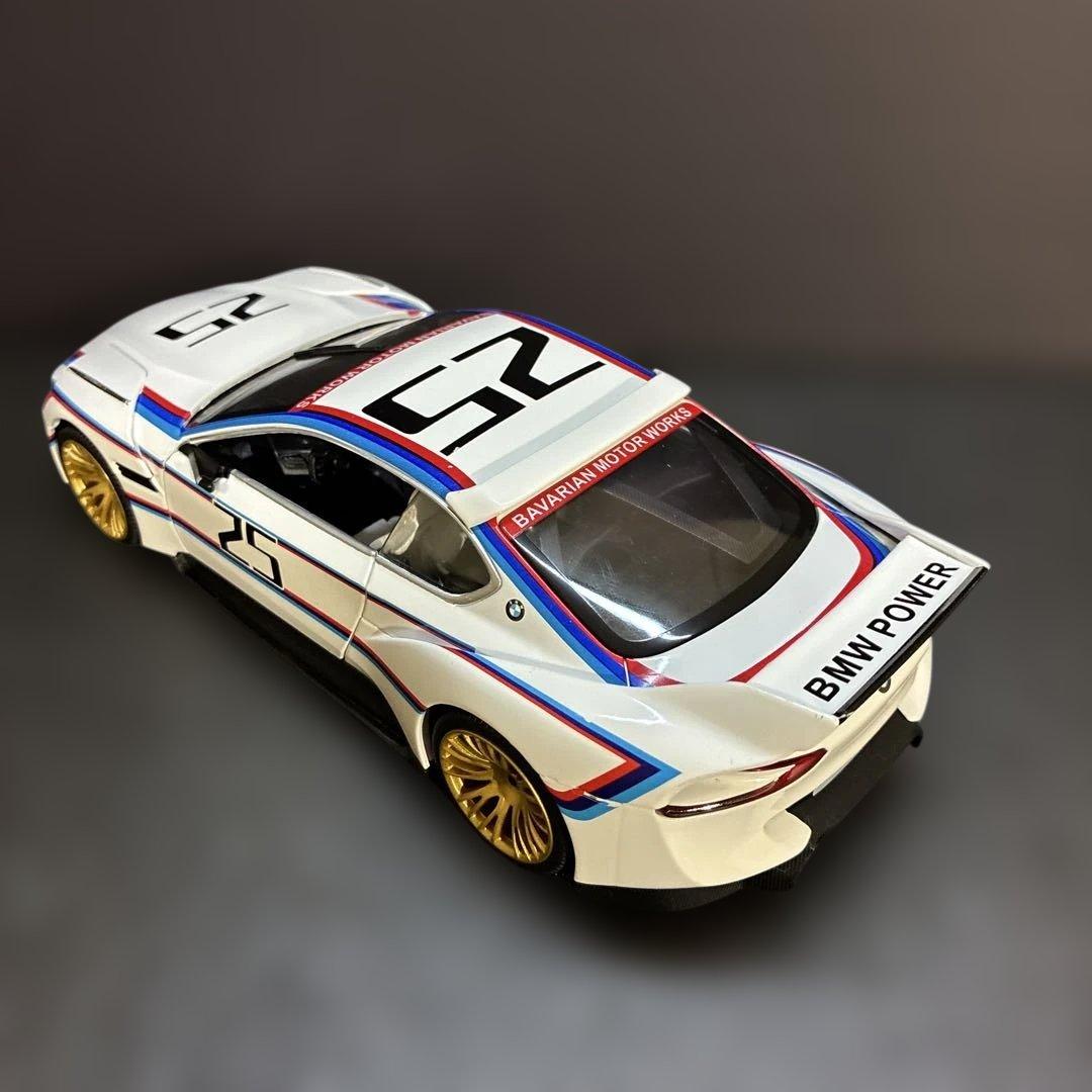 909※BMW CSL 3.0 1/24スケール ダイキャスト ミニカー