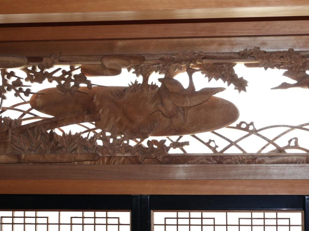 BK193　高級建具　井波彫刻 濱坂中義 作　書院　欄間　水鳥に庭園の図