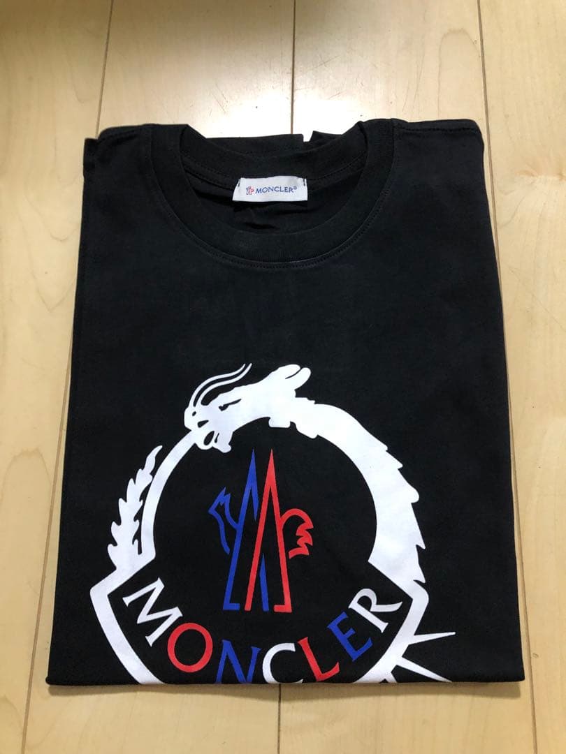 MONCLER ブラック Tシャツ　Mサイズ