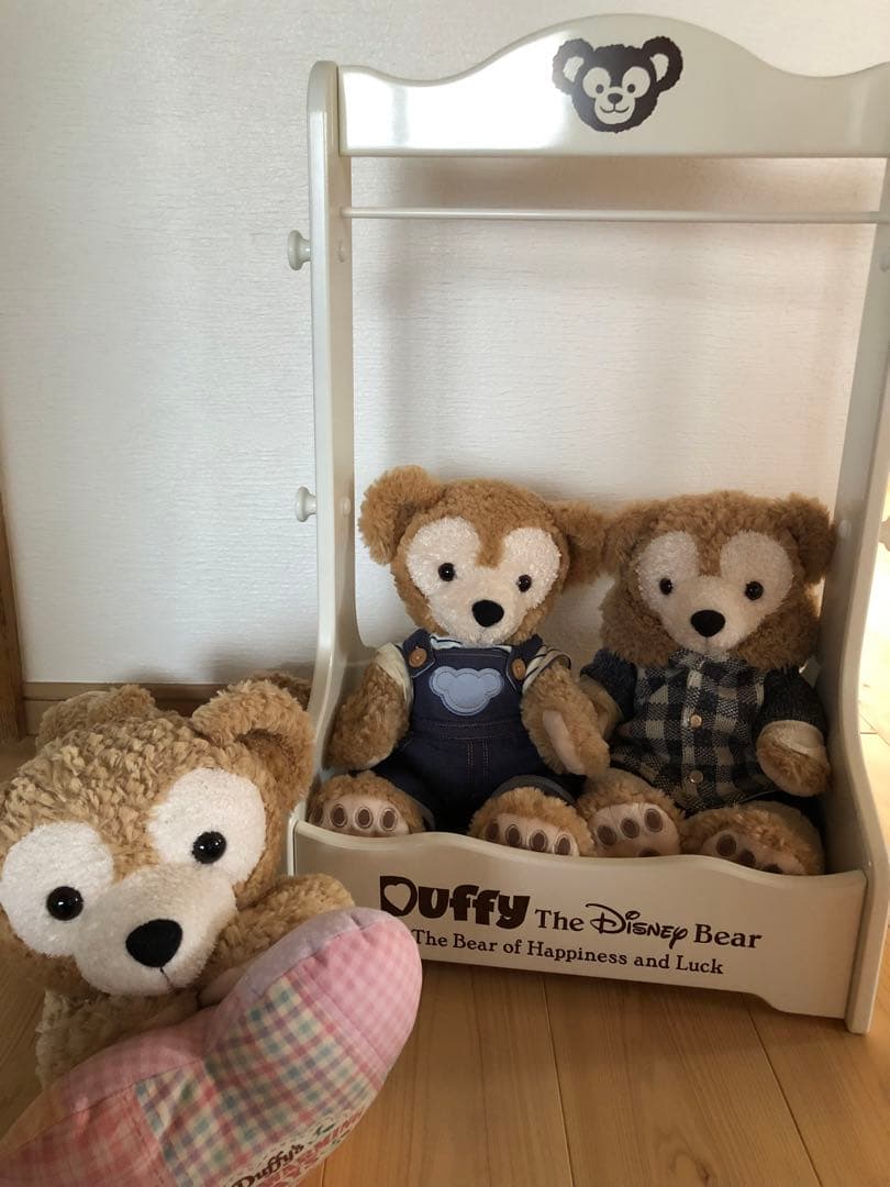 ダッフィー　コスチュームラック　ぬいぐるみ　抱き枕　4点セット