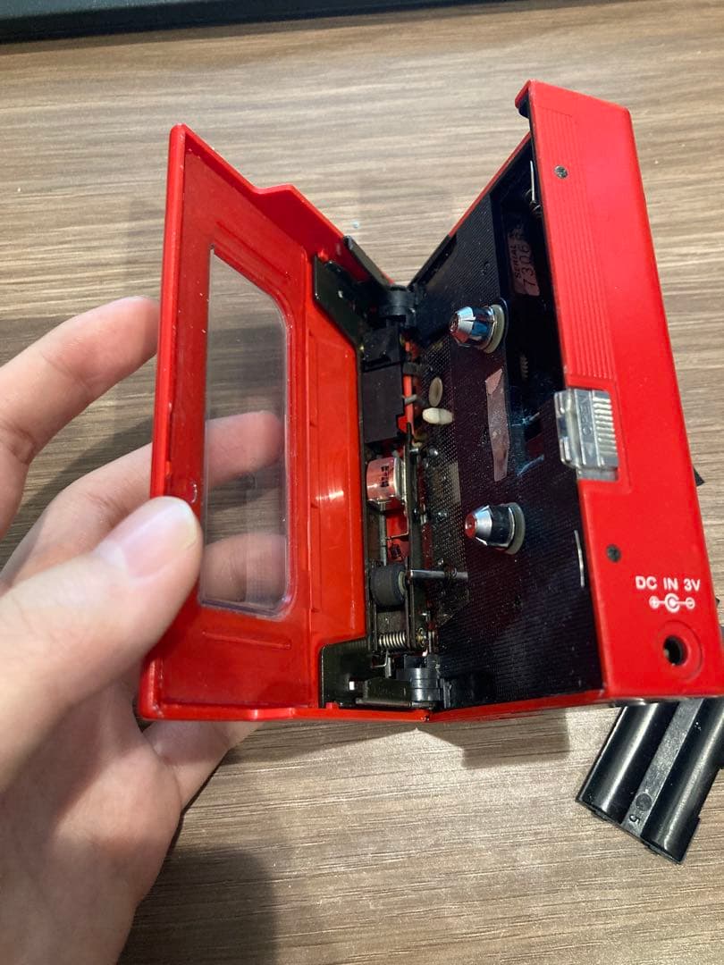 SONY WALKMAN II WM-2 カセットプレーヤー レッド