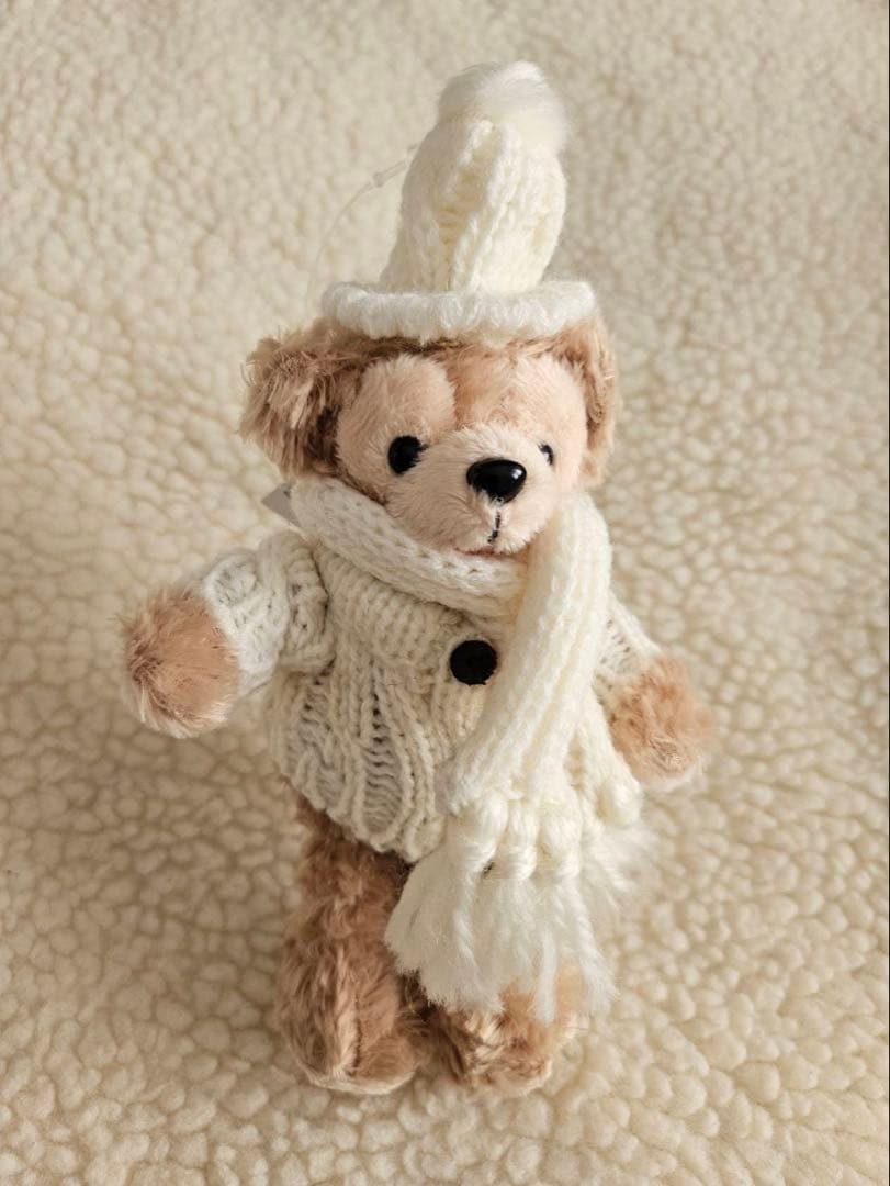 ディズニー　ダッフィー　ぬいぐるみバッジ