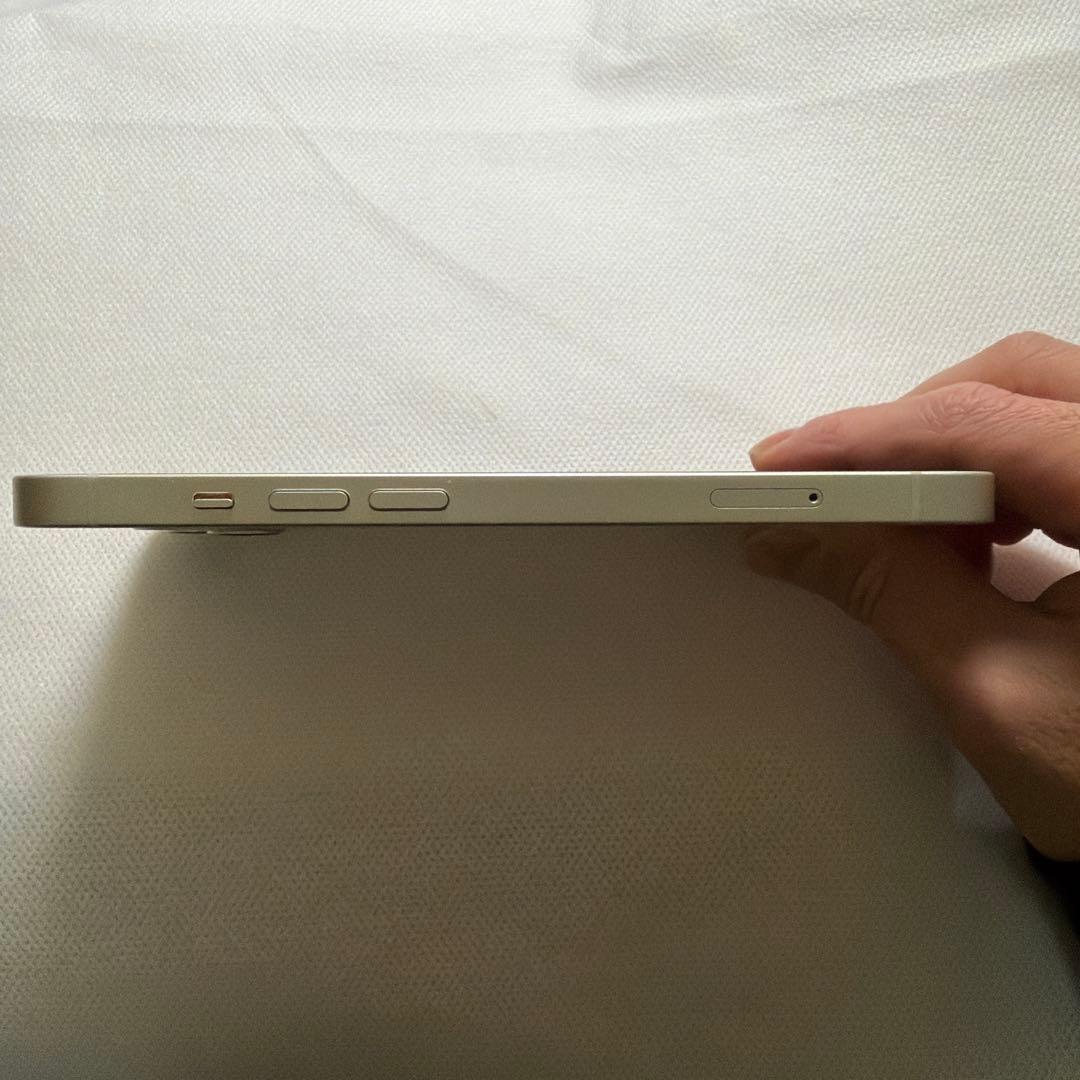 iPhone 13 128GB 本体 ホワイト