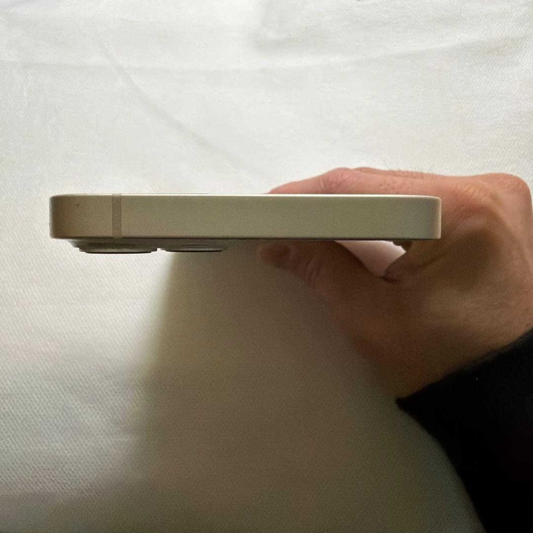 iPhone 13 128GB 本体 ホワイト