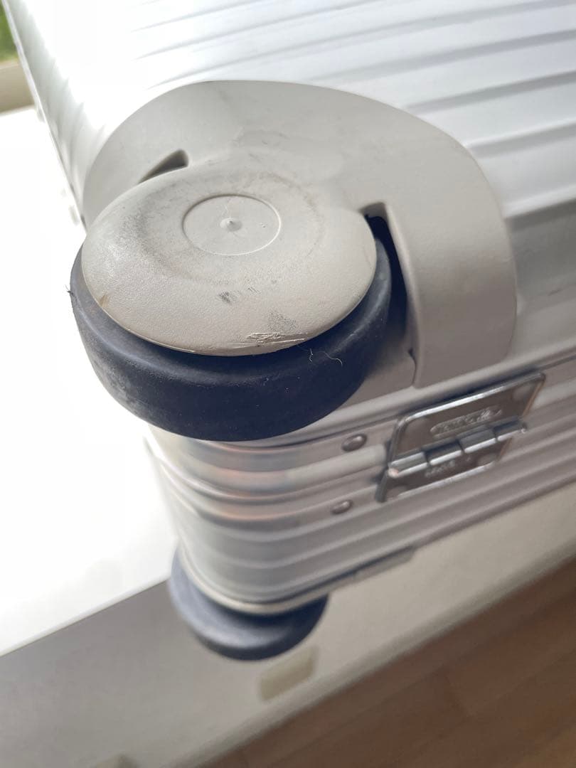 RIMOWA リモワ　アルミ　キャリーケース　2輪　廃盤品