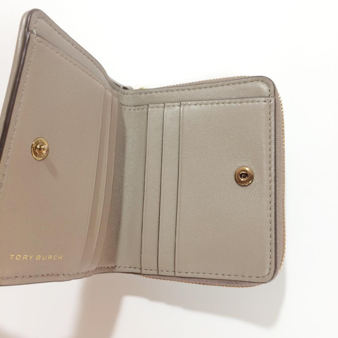 トリーバーチ キルティング 二つ折り財布 グレージュ TORYBURCH