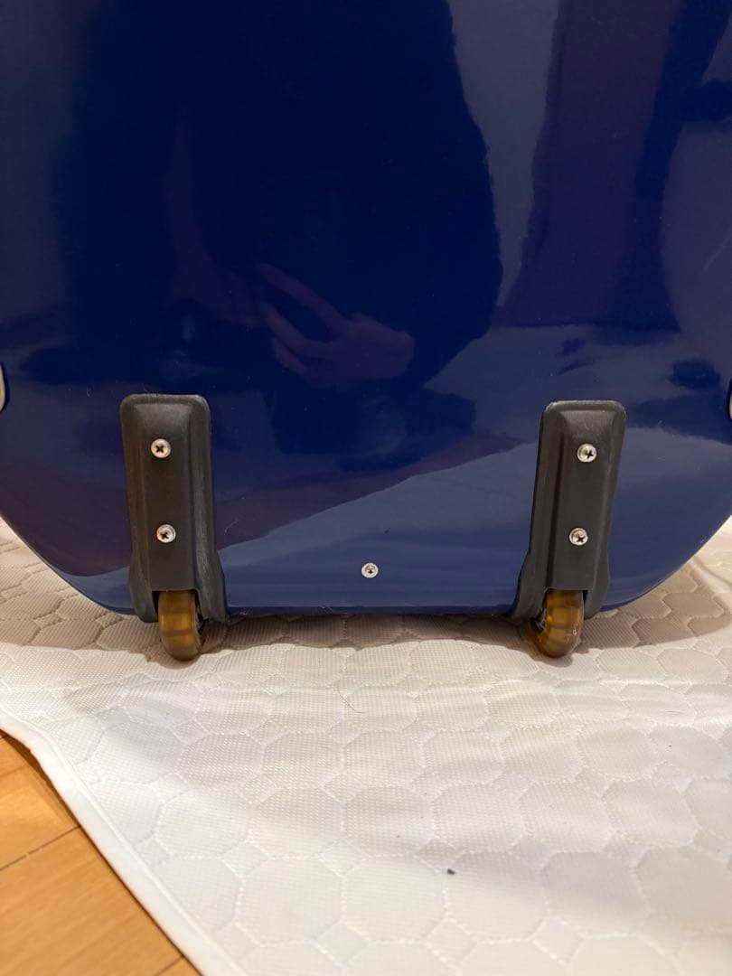 チェロハードケース　キャスター付き