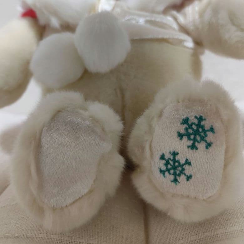 Disney Store くまのプーさん　サンタクロース　クリスマス　ぬいぐるみ