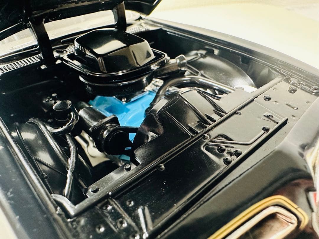 アーテル/ポンティアック ファイヤーバード TransAMトランザム 1/18