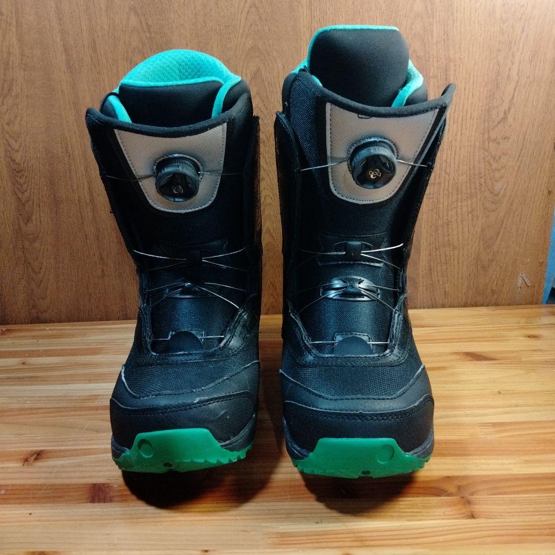美品 BUZRUN　スノーボードブーツ　 26027