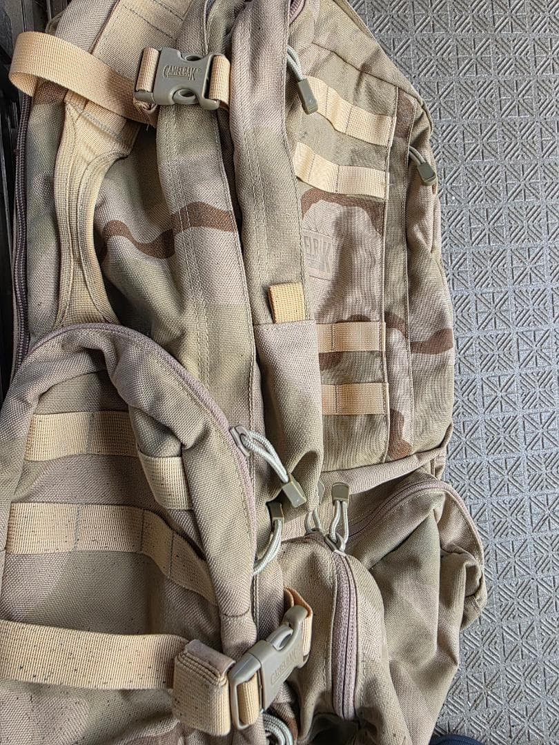 【放出品】３C CAMELBAK MAXIMUM GEAR キャメルバック